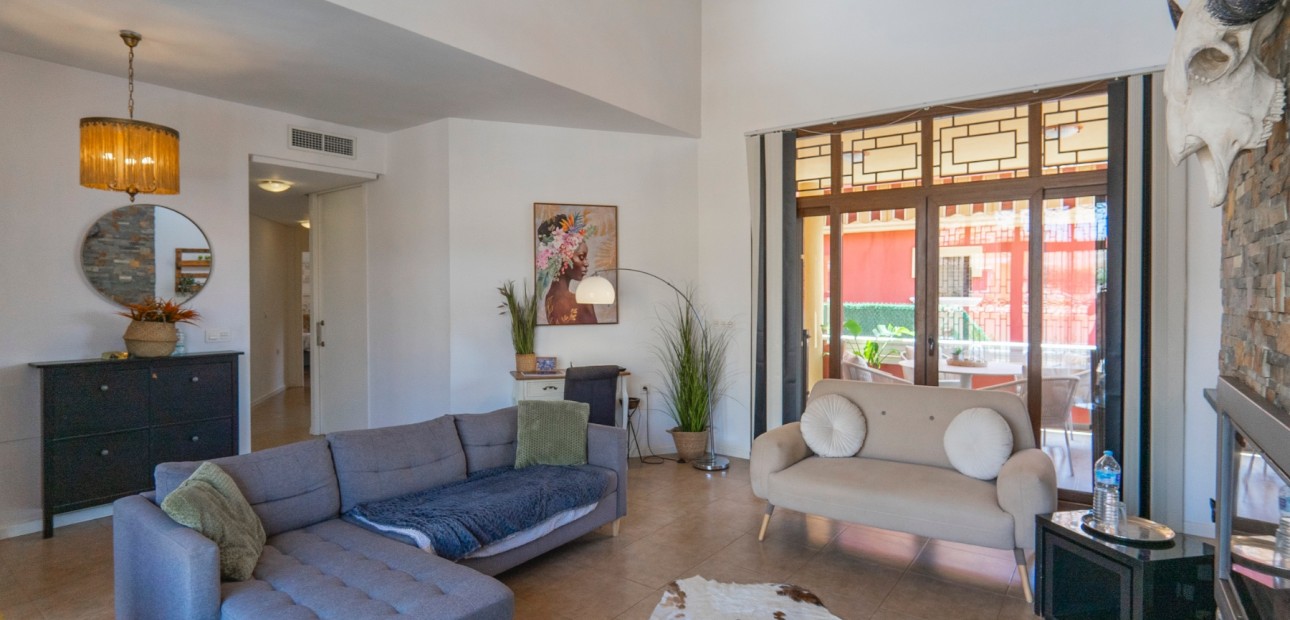 Herverkoop - Detached Villa -
Algorfa - Lo Crispin