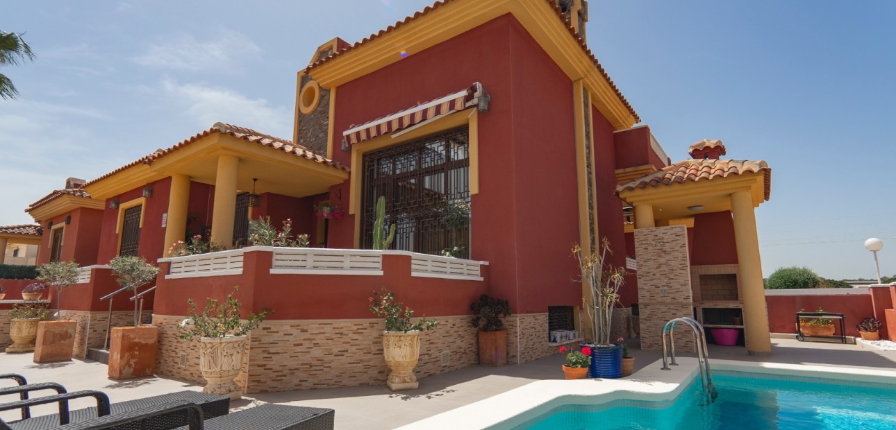 Herverkoop - Detached Villa -
Algorfa - Lo Crispin