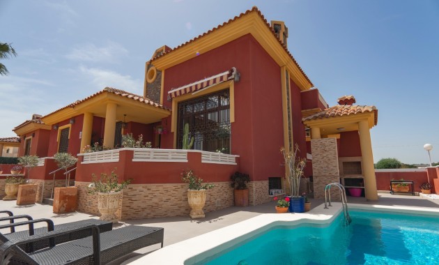 Herverkoop - Detached Villa -
Algorfa - Lo Crispin