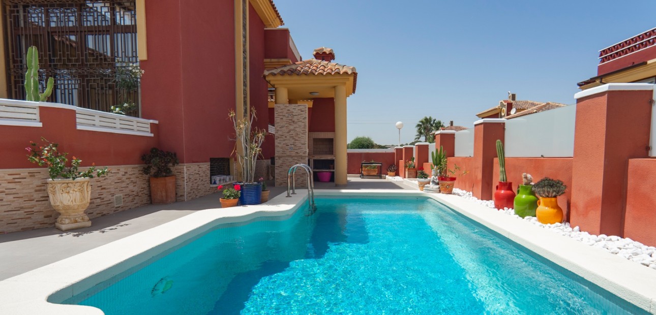 Herverkoop - Detached Villa -
Algorfa - Lo Crispin