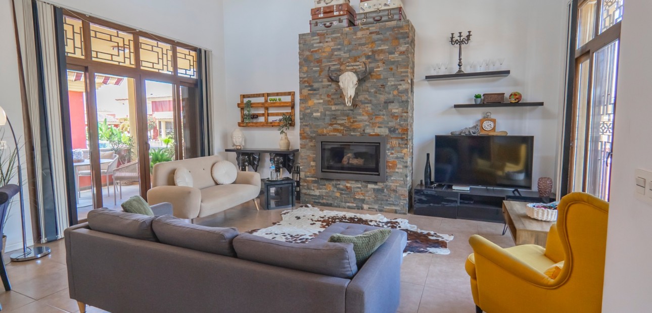 Herverkoop - Detached Villa -
Algorfa - Lo Crispin