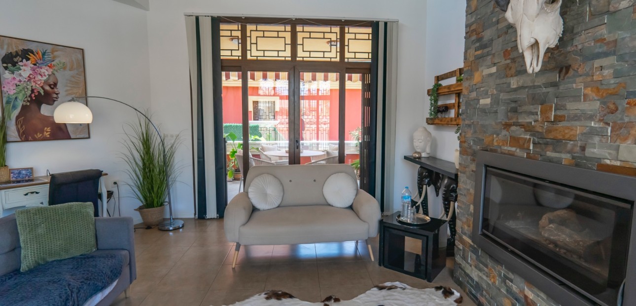 Herverkoop - Detached Villa -
Algorfa - Lo Crispin