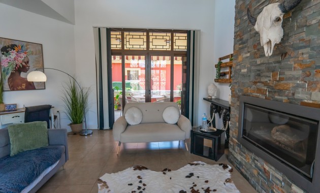 Herverkoop - Detached Villa -
Algorfa - Lo Crispin