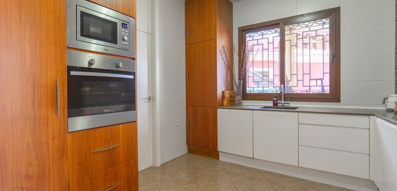 Herverkoop - Detached Villa -
Algorfa - Lo Crispin