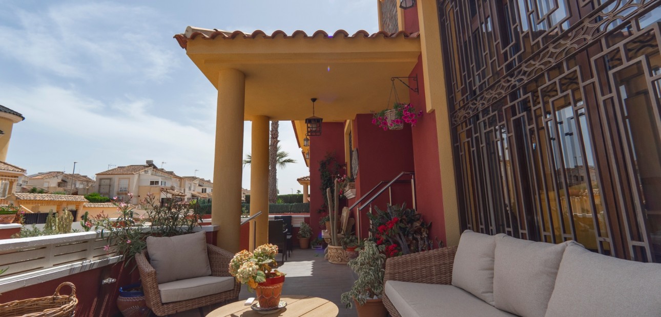 Herverkoop - Detached Villa -
Algorfa - Lo Crispin