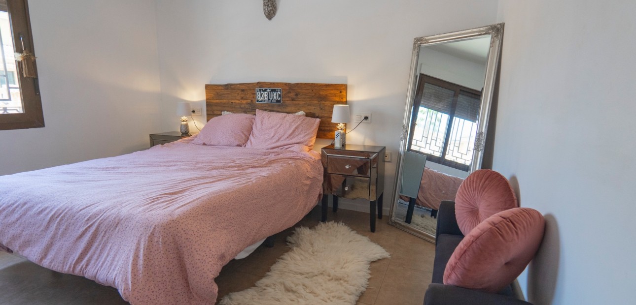 Herverkoop - Detached Villa -
Algorfa - Lo Crispin