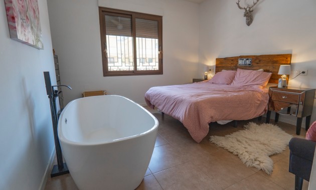 Herverkoop - Detached Villa -
Algorfa - Lo Crispin