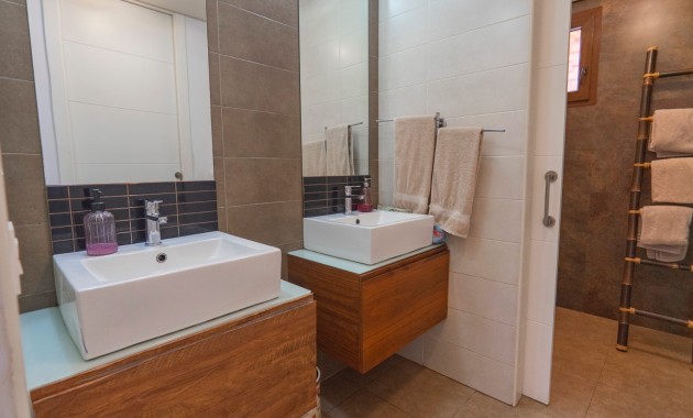 Herverkoop - Detached Villa -
Algorfa - Lo Crispin