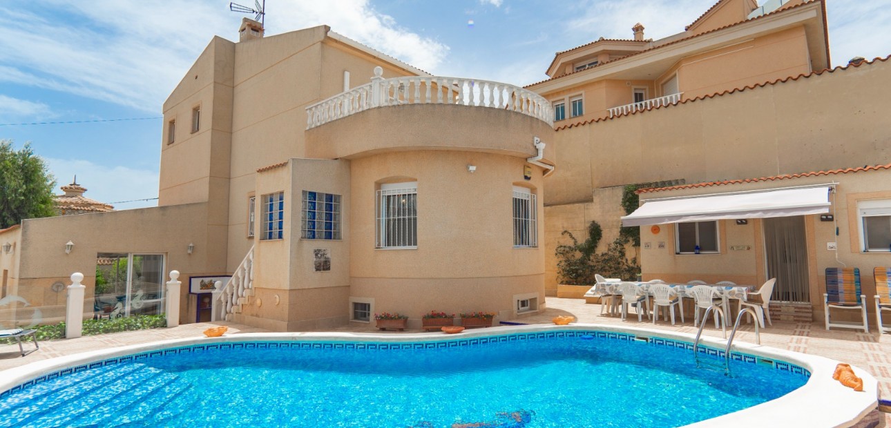 Sale - Detached Villa -
Ciudad Quesada - Ciudad Quesada - Town