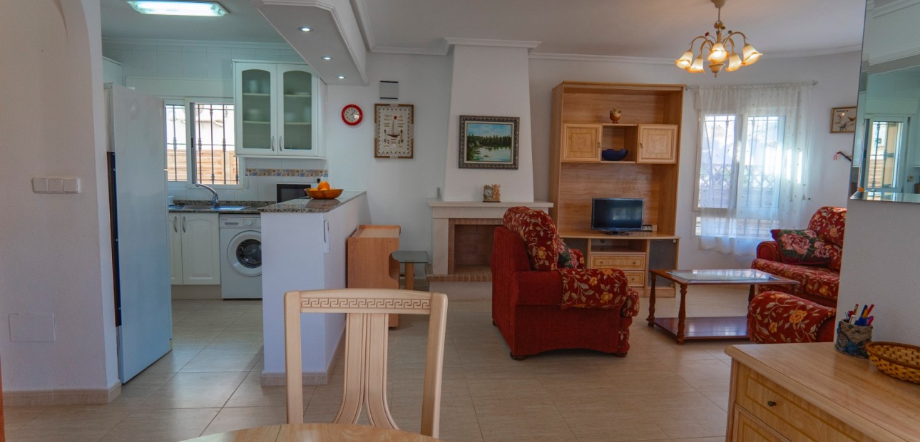 Herverkoop - Detached Villa -
Guardamar del Segura - El Raso