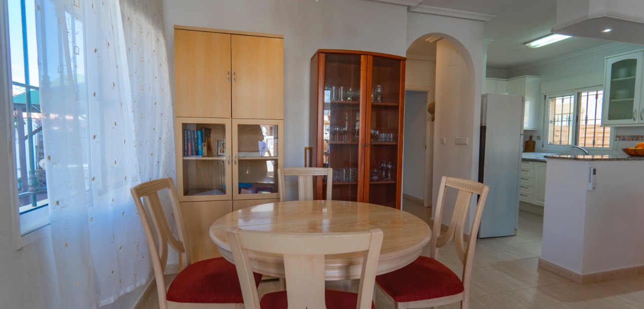 Herverkoop - Detached Villa -
Guardamar del Segura - El Raso