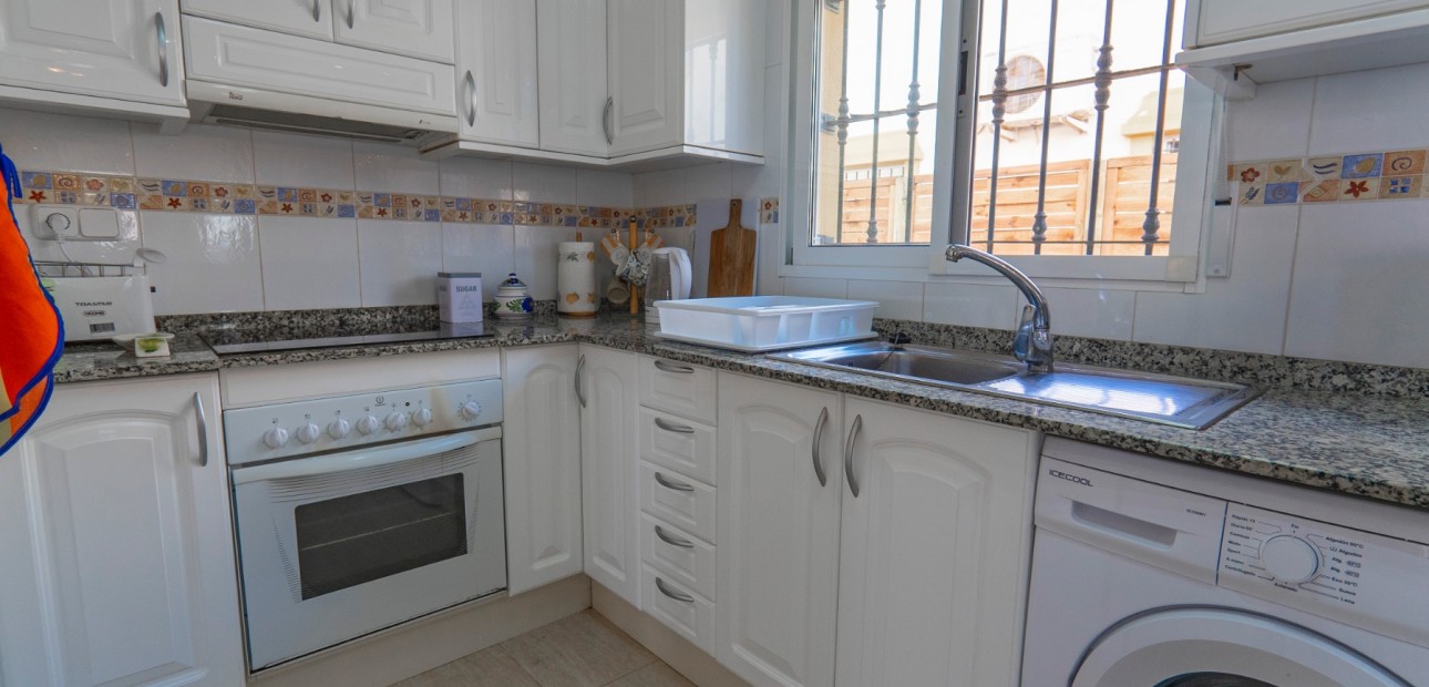 Herverkoop - Detached Villa -
Guardamar del Segura - El Raso