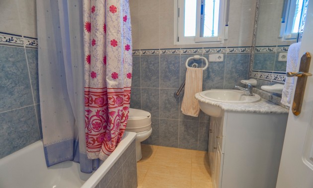 Herverkoop - Detached Villa -
Guardamar del Segura - El Raso