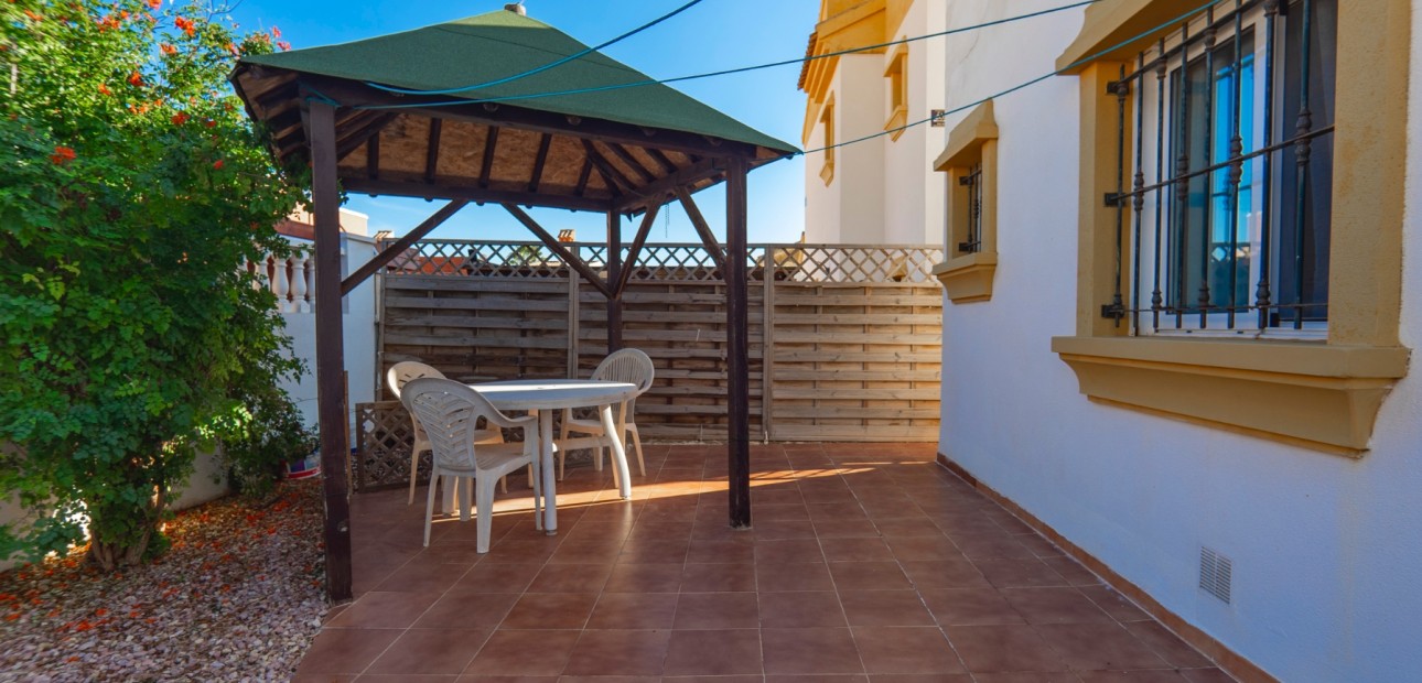 Herverkoop - Detached Villa -
Guardamar del Segura - El Raso