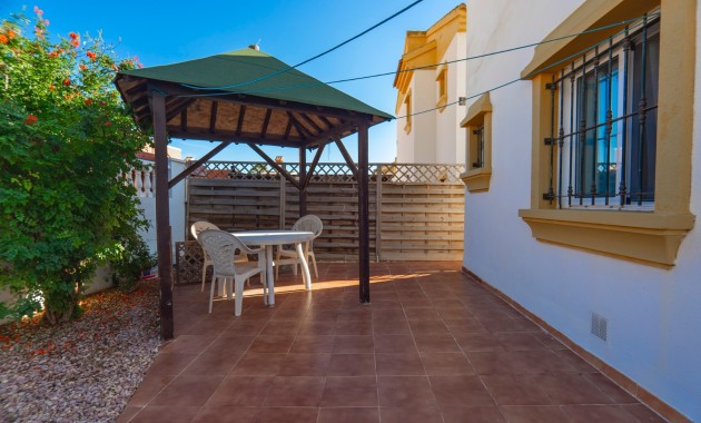Herverkoop - Detached Villa -
Guardamar del Segura - El Raso