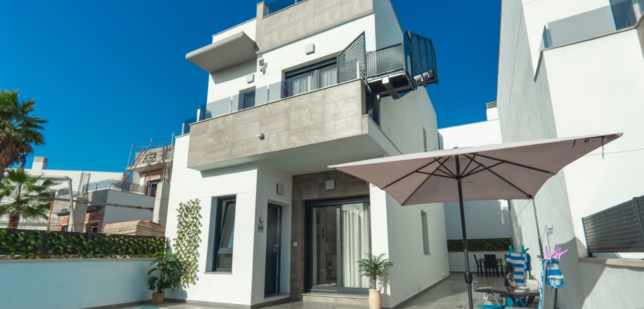 Venta - Detached Villa -
Torrevieja - Torreta Florida