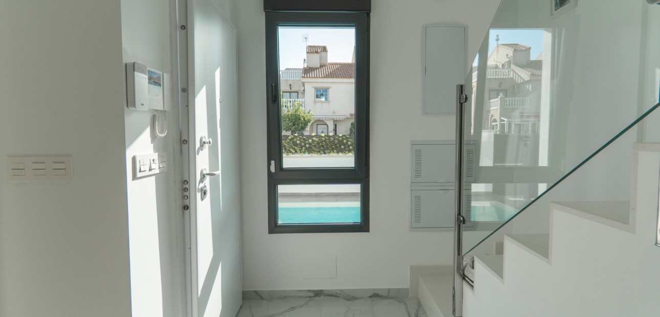Venta - Detached Villa -
Torrevieja - Torreta Florida