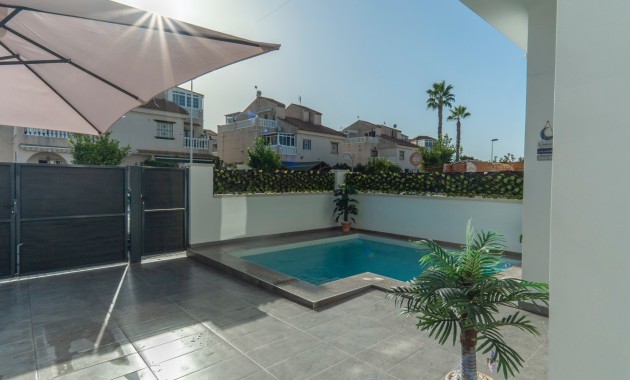 Venta - Detached Villa -
Torrevieja - Torreta Florida