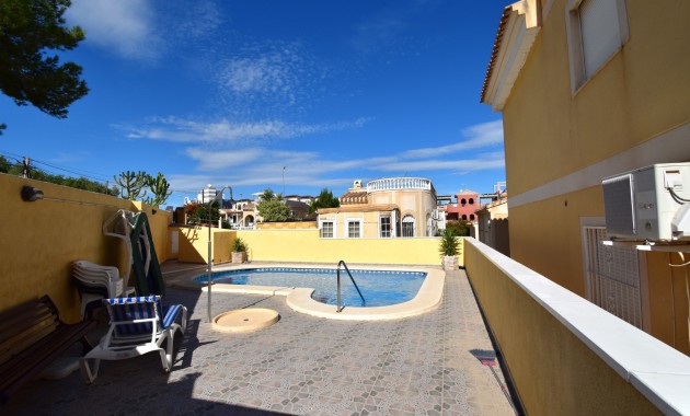 Herverkoop - Detached Villa -
Orihuela Costa - Villamartin