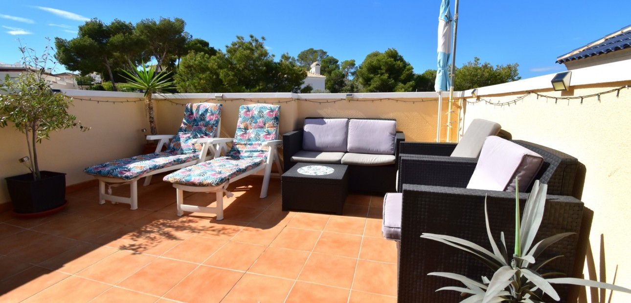 Herverkoop - Detached Villa -
Orihuela Costa - Villamartin