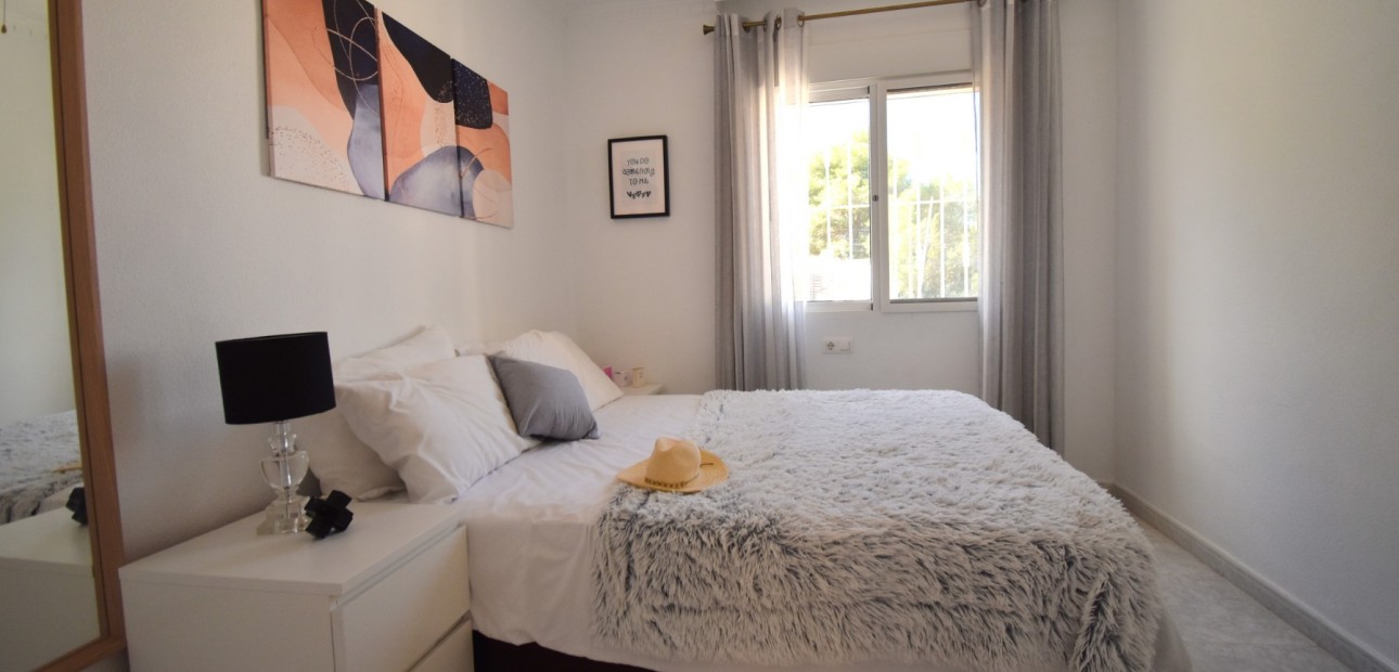 Herverkoop - Detached Villa -
Orihuela Costa - Villamartin