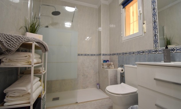 Herverkoop - Detached Villa -
Orihuela Costa - Villamartin