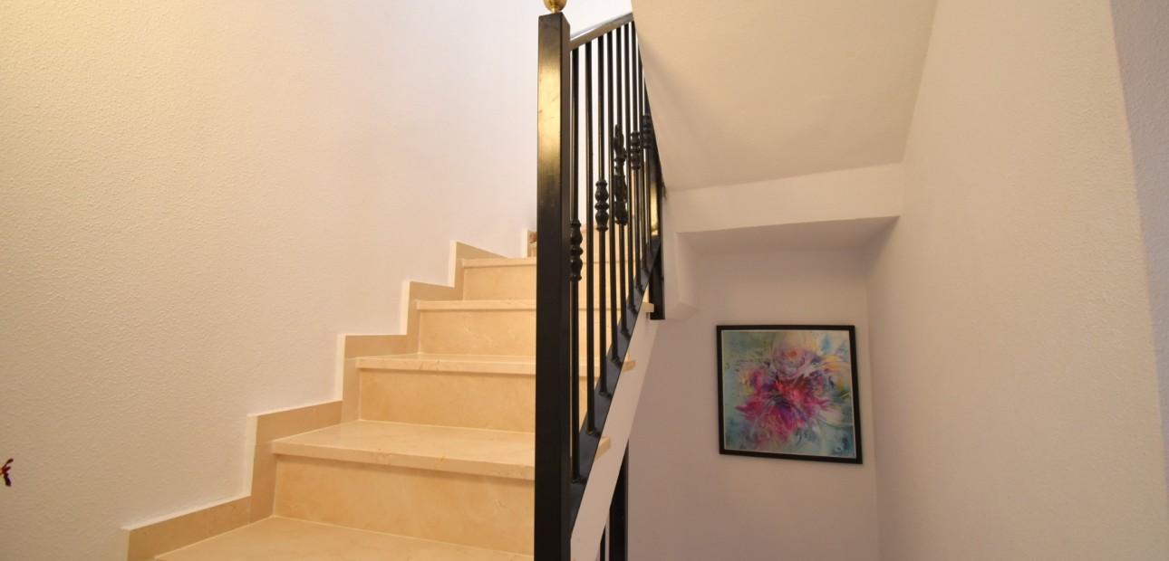 Herverkoop - Detached Villa -
Orihuela Costa - Villamartin