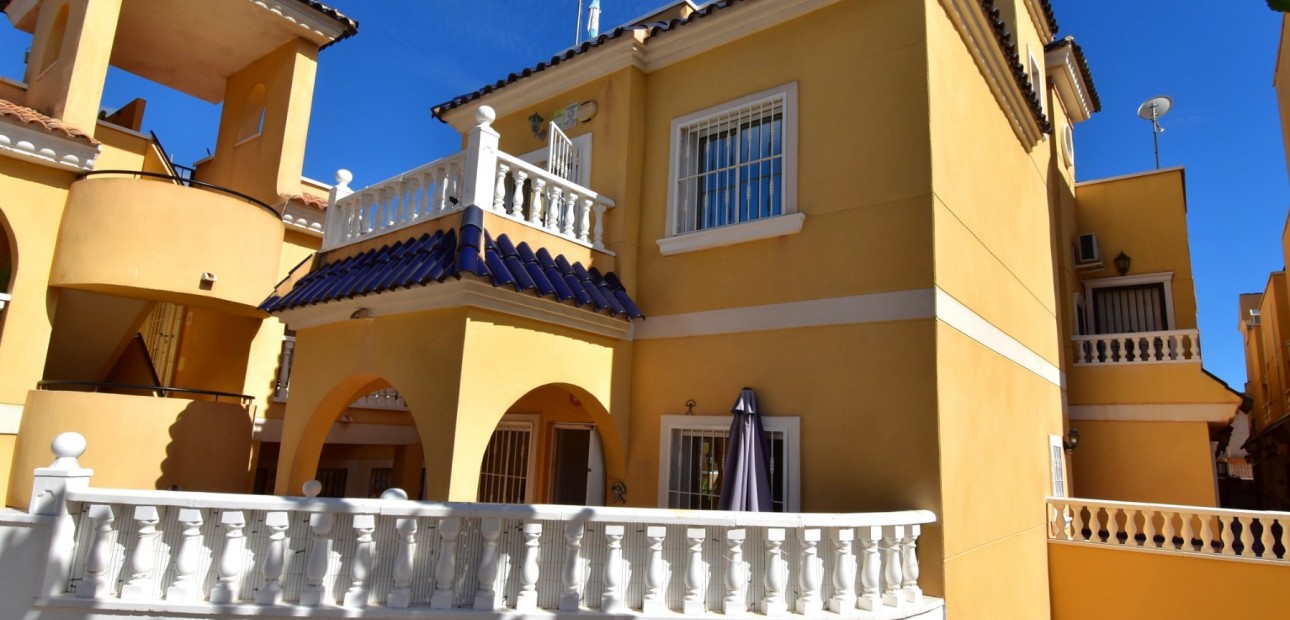 Herverkoop - Detached Villa -
Orihuela Costa - Villamartin
