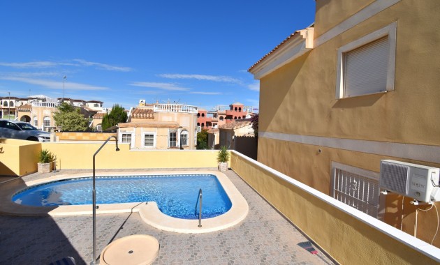 Herverkoop - Detached Villa -
Orihuela Costa - Villamartin