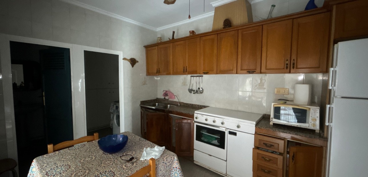 Venta - House -
Benejúzar