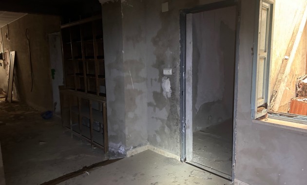 Herverkoop - Commercial (6) -
Jacarilla