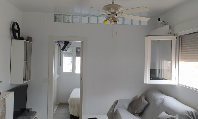 Sale - Studio -
Torrevieja - Acequion