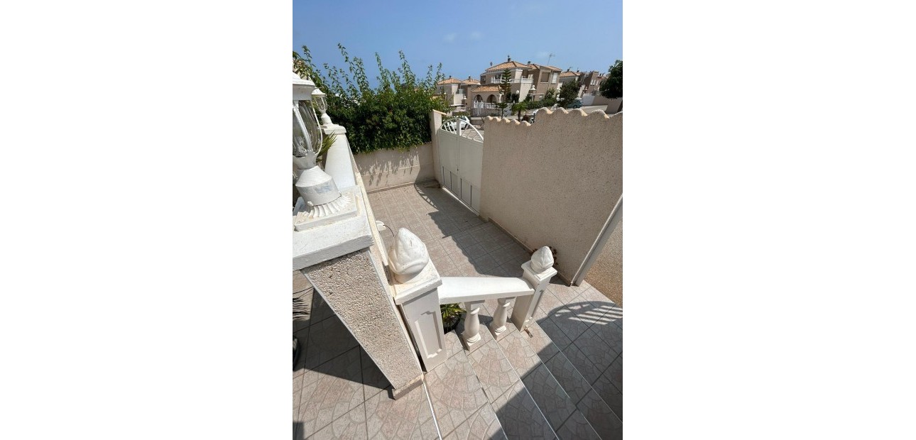 Herverkoop - Bungalow -
Torrevieja - Torreblanca