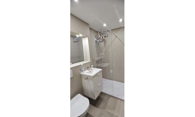 Herverkoop - Bungalow -
Torrevieja - Torreblanca