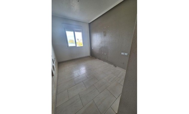 Venta - Apartamento / piso -
Torrevieja - Aguas Nuevas