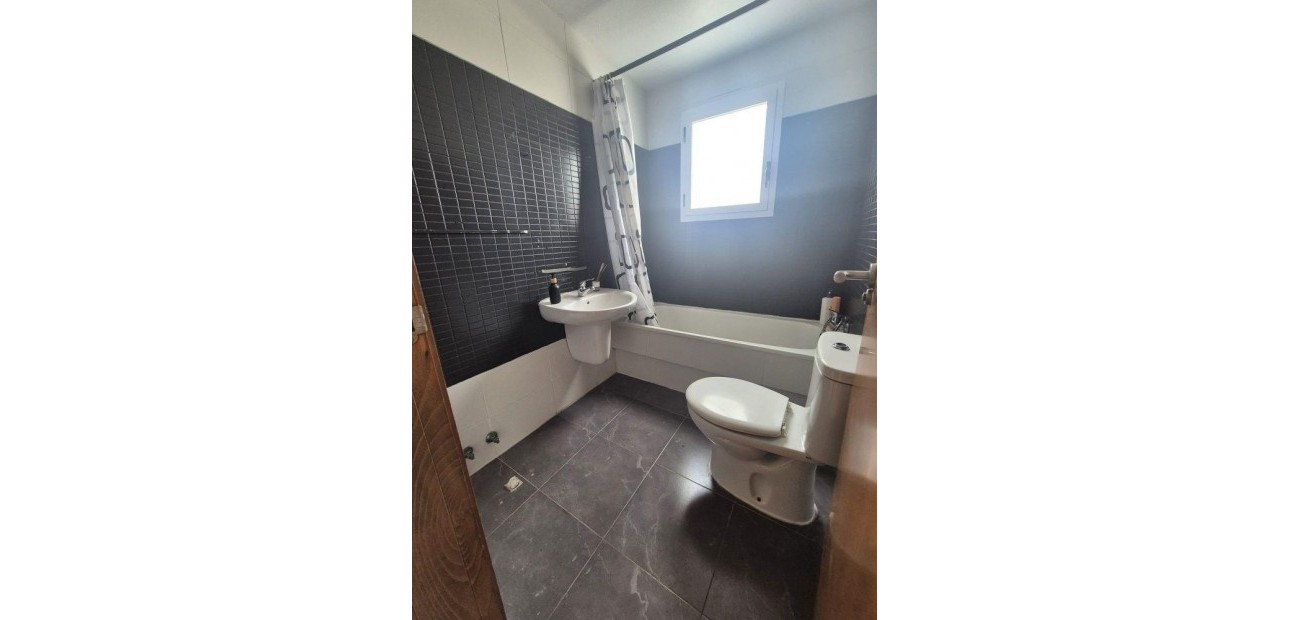 Venta - Apartamento / piso -
Torrevieja - Aguas Nuevas