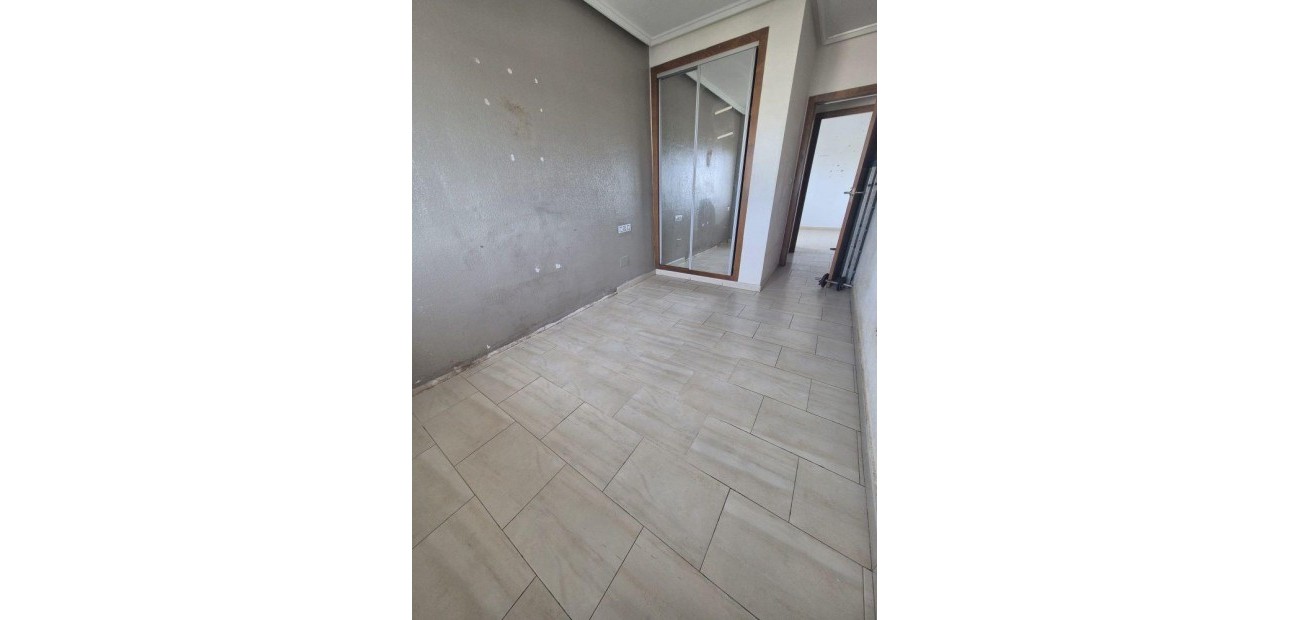 Venta - Apartamento / piso -
Torrevieja - Aguas Nuevas