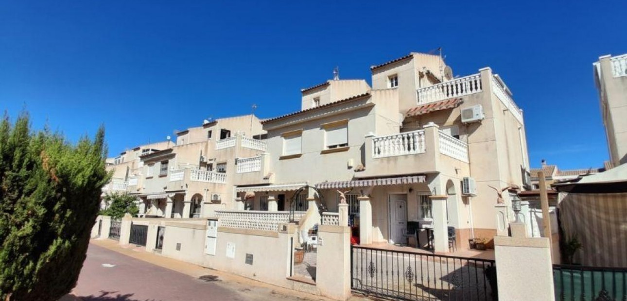 Sale - Duplex -
Torrevieja - El limonar