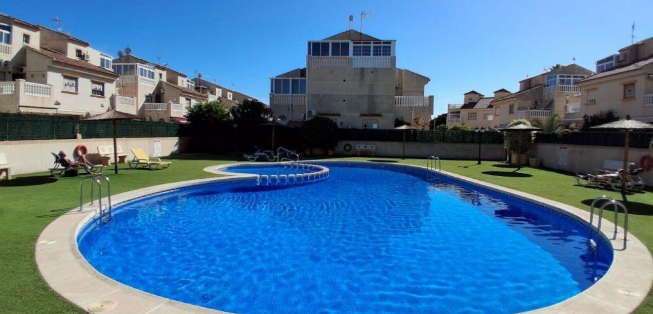 Sale - Duplex -
Torrevieja - El limonar