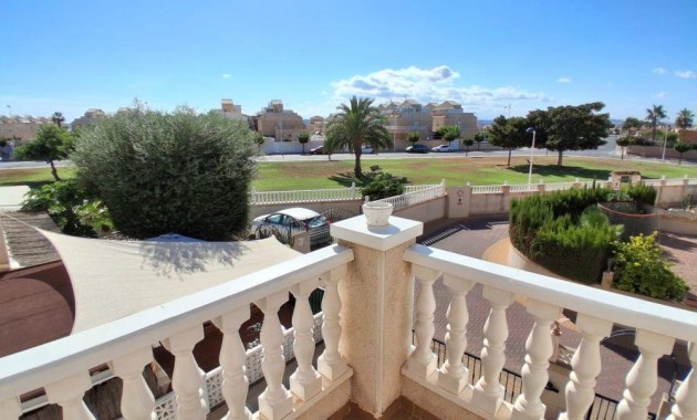 Sale - Duplex -
Torrevieja - El limonar