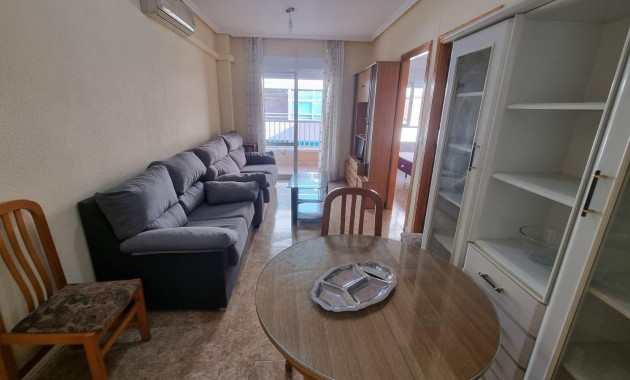 Herverkoop - Appartement / flat -
Torrevieja - Acequion