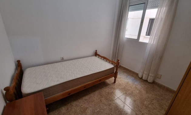 Herverkoop - Appartement / flat -
Torrevieja - Acequion