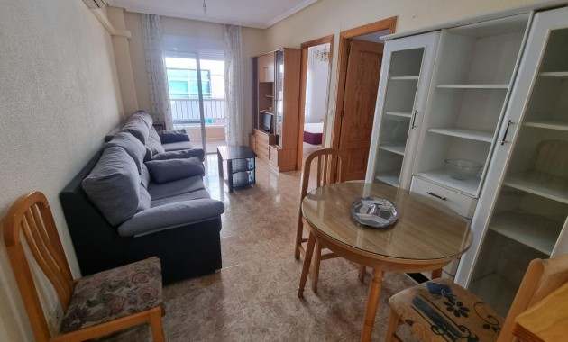 Herverkoop - Appartement / flat -
Torrevieja - Acequion