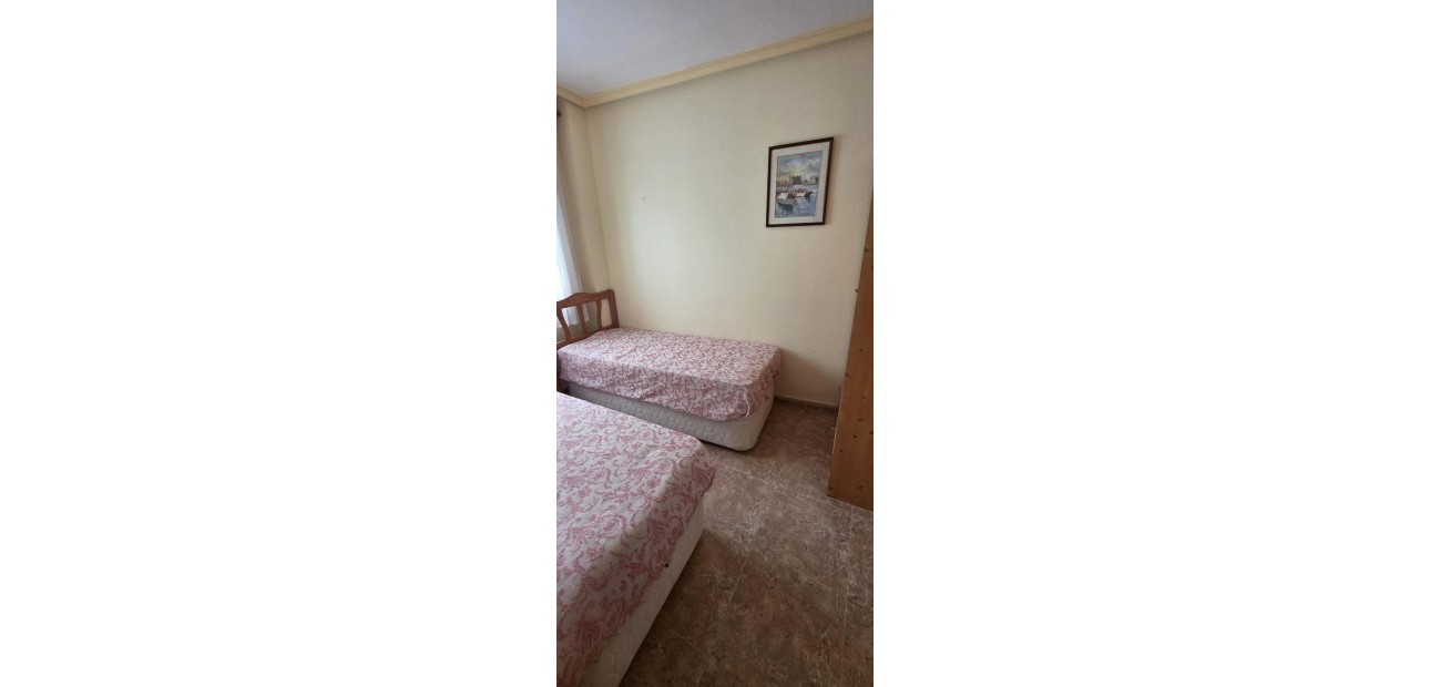 Venta - Apartamento / piso -
Torrevieja - Centro