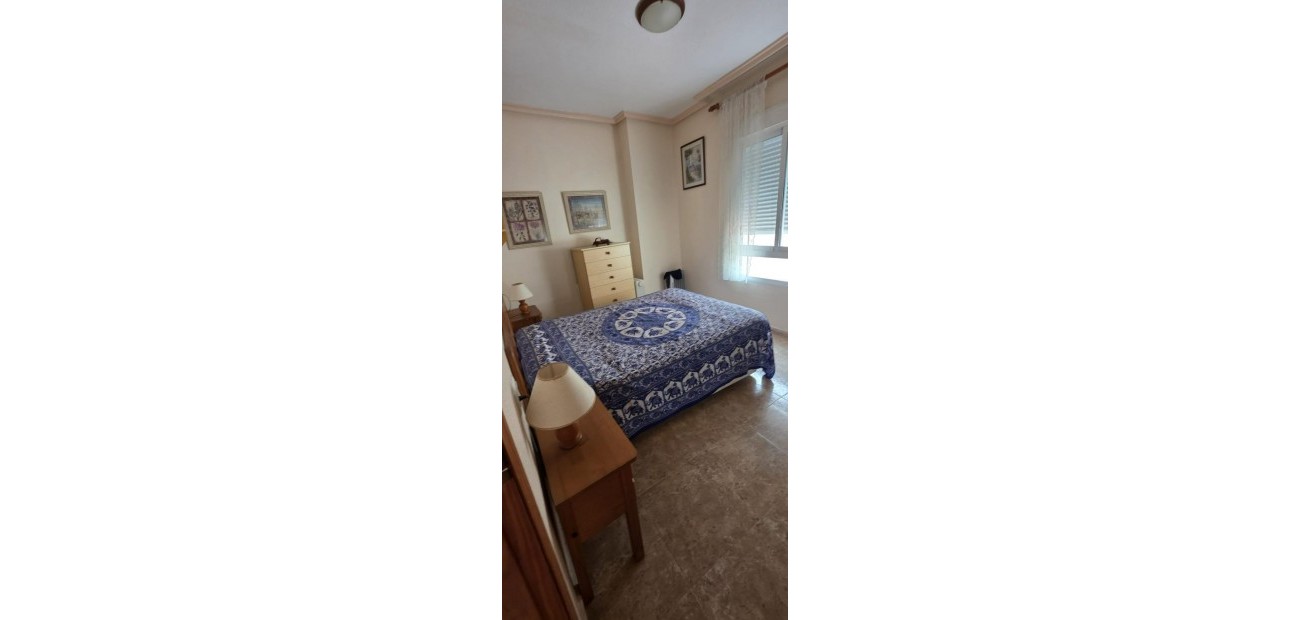 Venta - Apartamento / piso -
Torrevieja - Centro