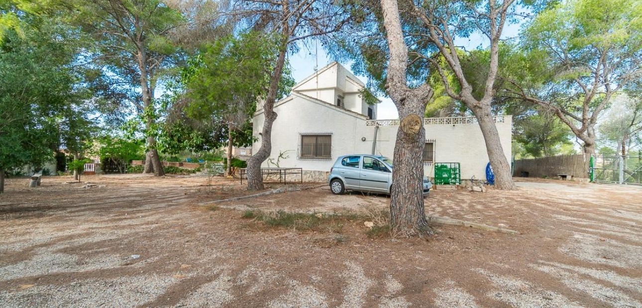 Herverkoop - House -
Pilar de la Horadada - Pinar de Campoverde