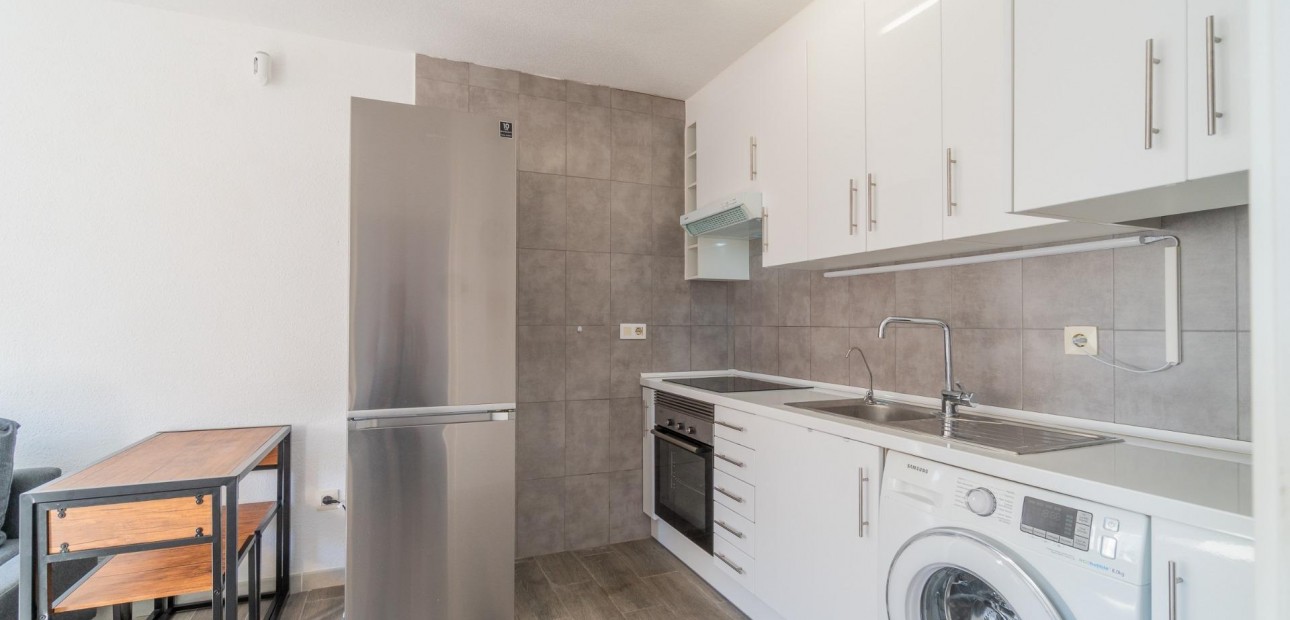 Sale - Bungalow -
Torrevieja - Los balcones