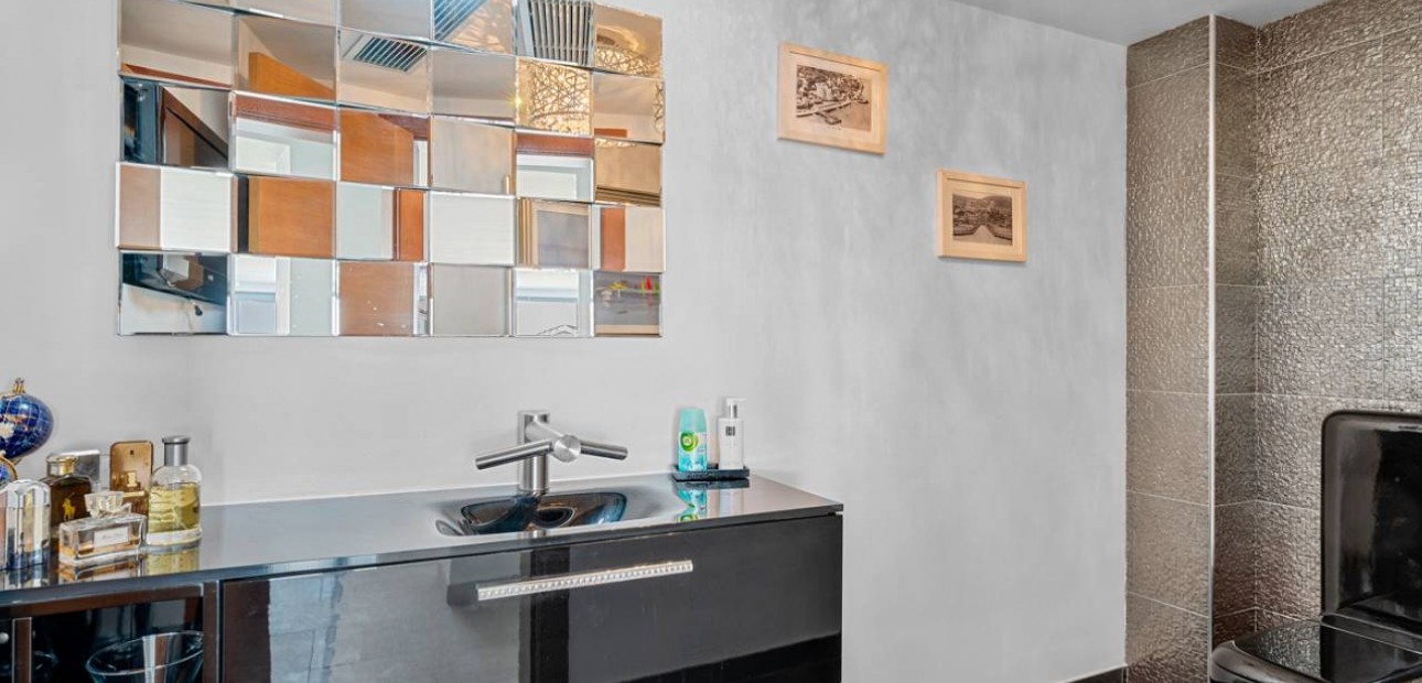 Herverkoop - Villa -
Ciudad Quesada