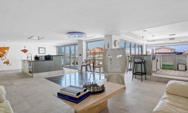 Herverkoop - Villa -
Ciudad Quesada