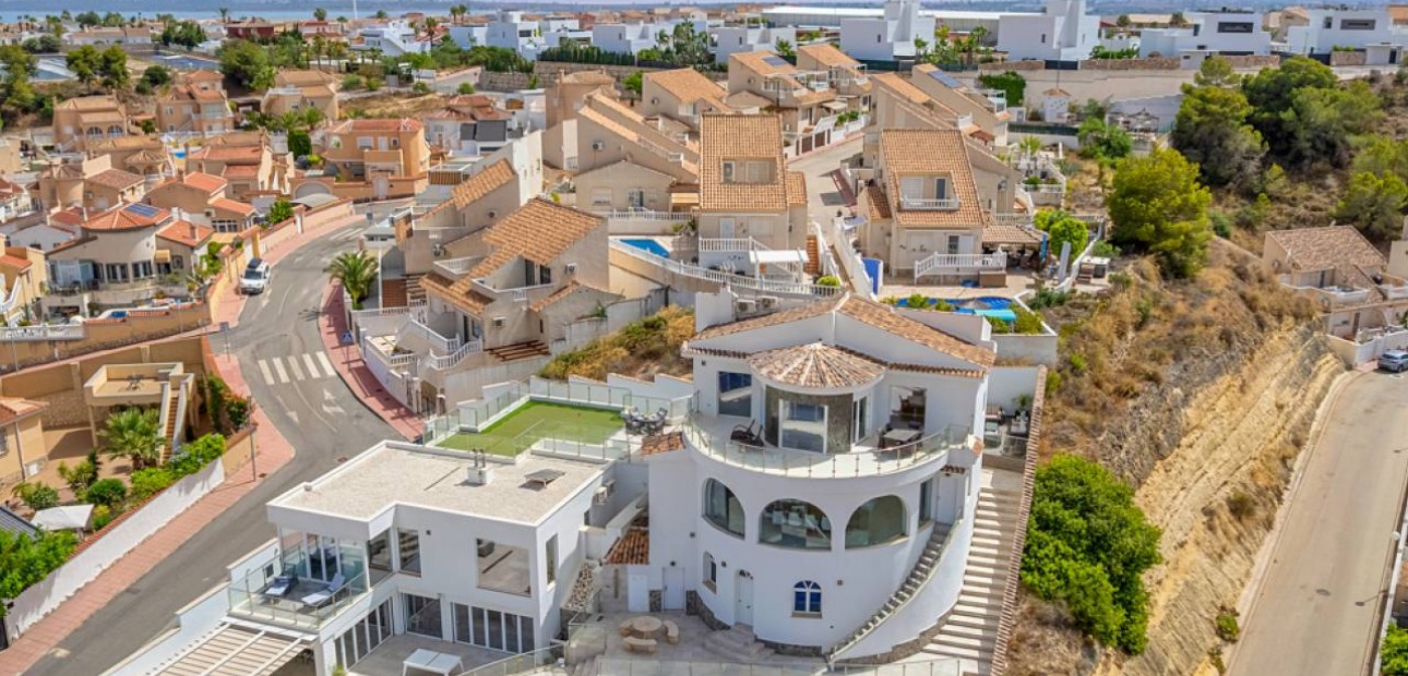 Herverkoop - Villa -
Ciudad Quesada